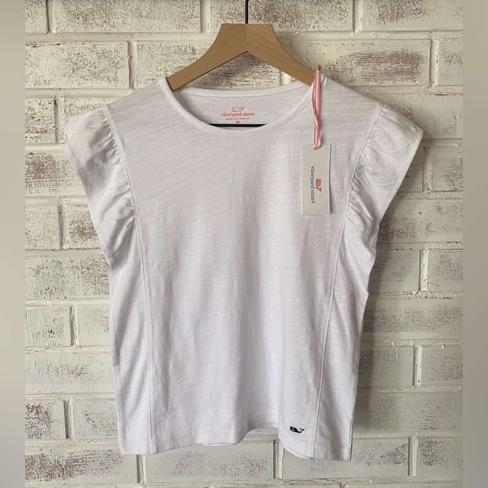 VINYARD VINES | Girls cascading ruffle sleeve
Supersoft cotton. Size Medium. NWT